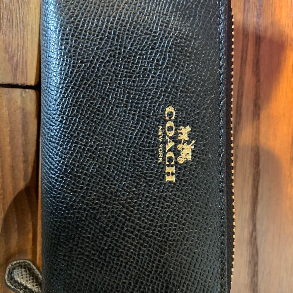 Coach zip around coin and card case